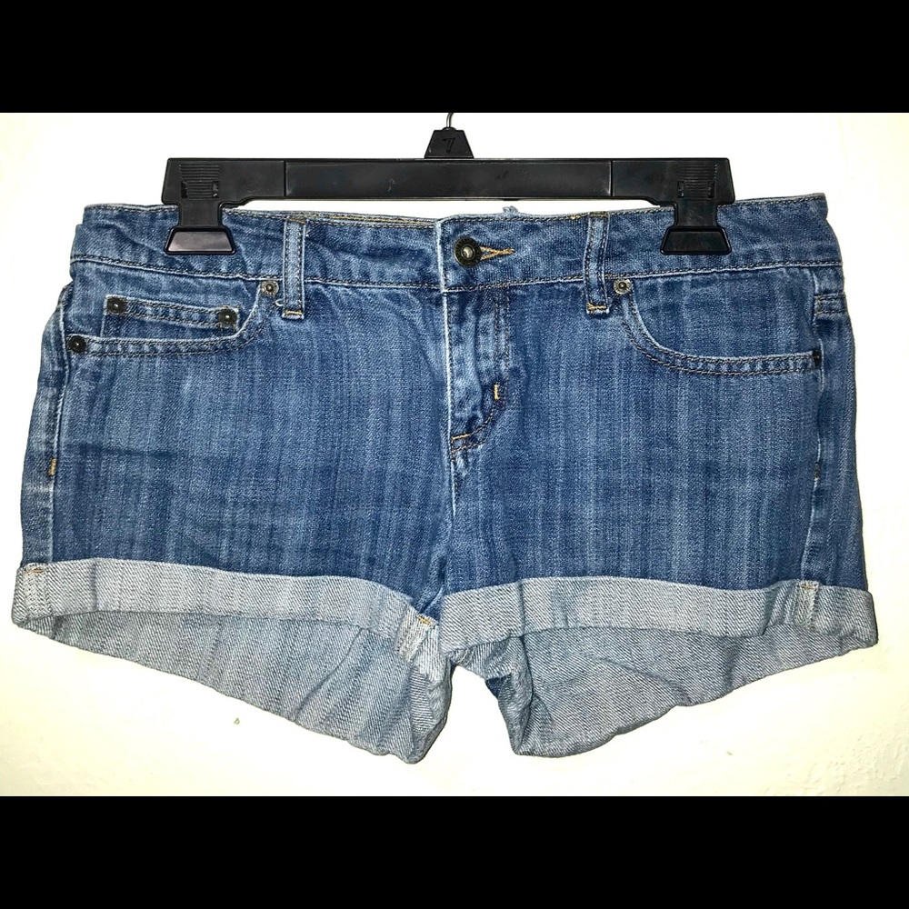 Forever 21 blue jean shorts